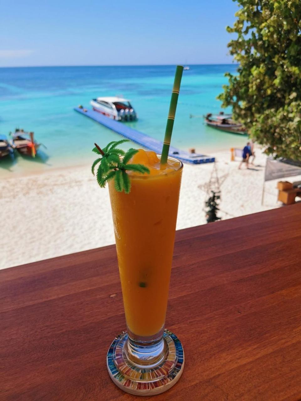 Charming Lipe Beach Resort Eksteriør bilde