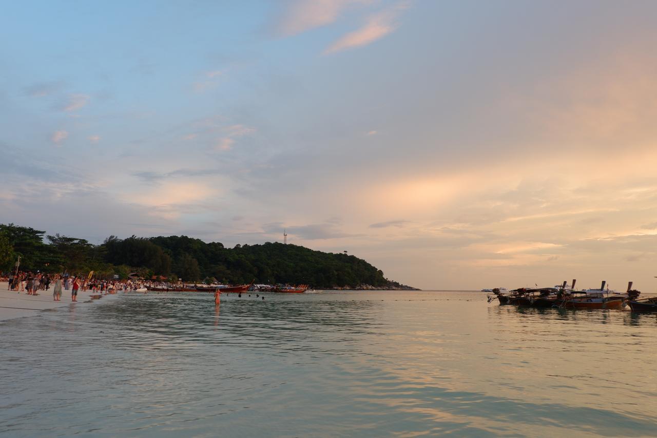 Charming Lipe Beach Resort Eksteriør bilde