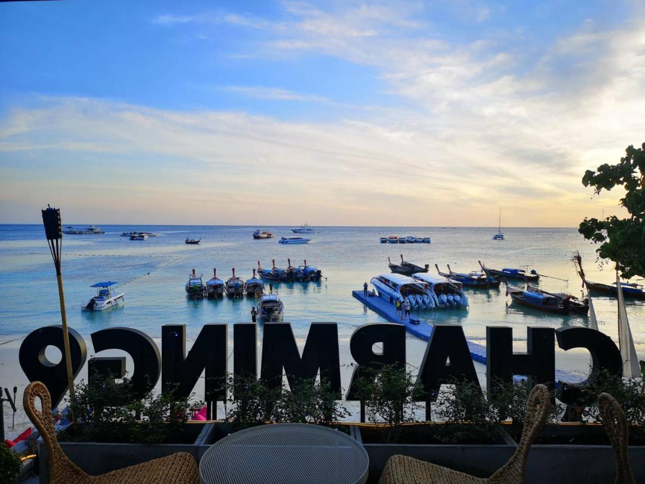 Charming Lipe Beach Resort Eksteriør bilde